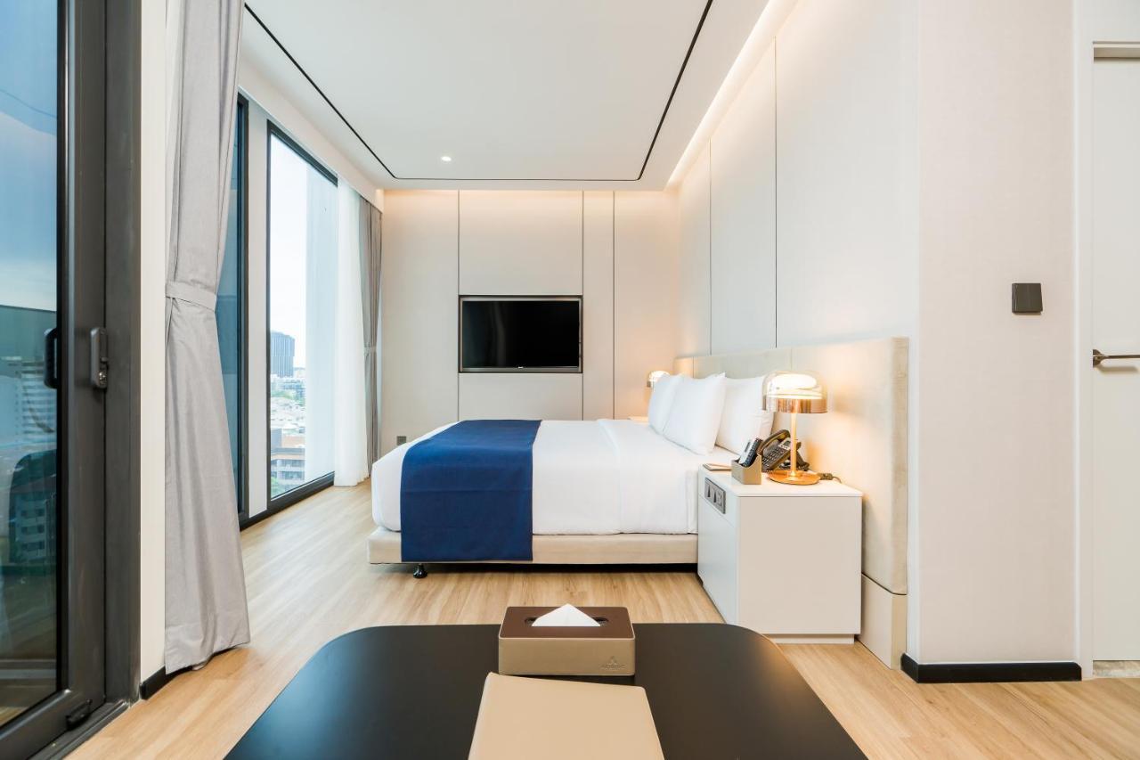 Chambre Double Premier - Étage Supérieur - Vue sur Ville