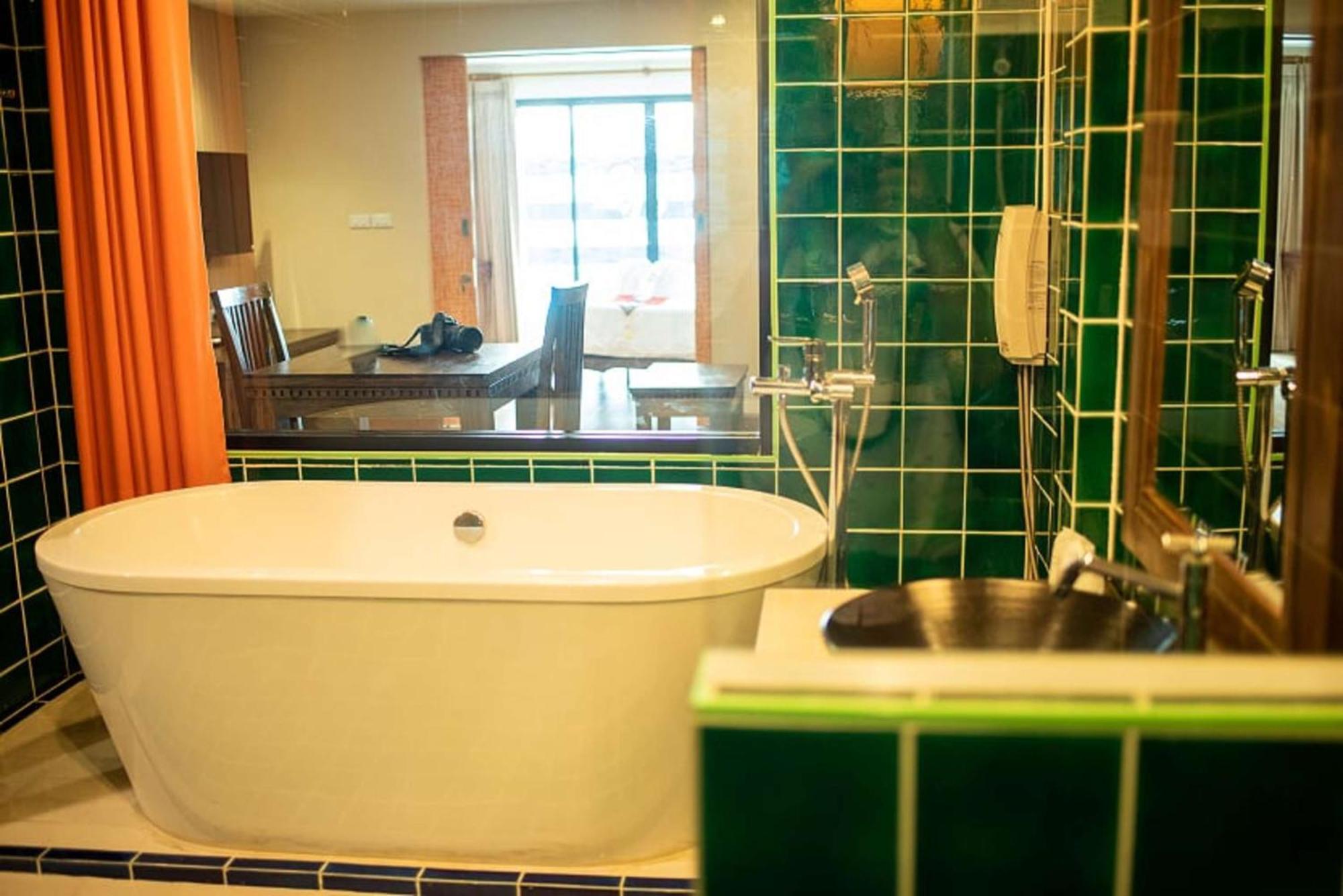 Suite mit Poolblick
