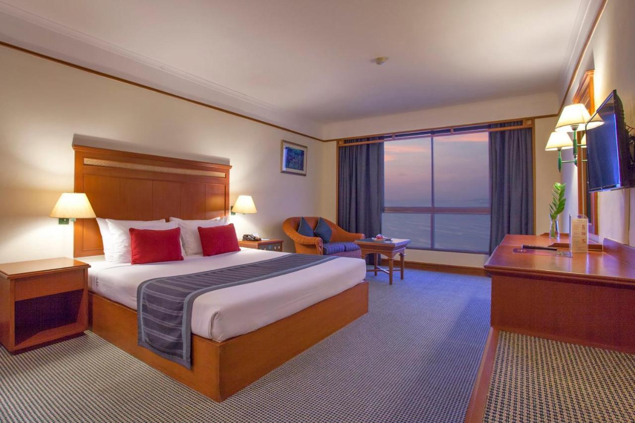 Oceanline Room,758043157:JPEG