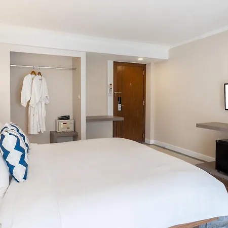 Heeton Concept Hotel Pattaya By Compass Hospitality-2